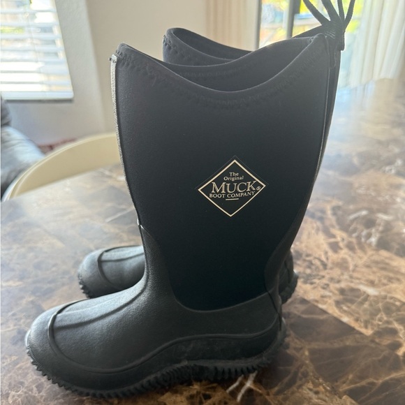 Black Tall Boots - Picture 4 of 7